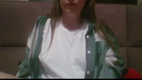 Sladkiegubki online show from November 15, 2025, 9:43 pm