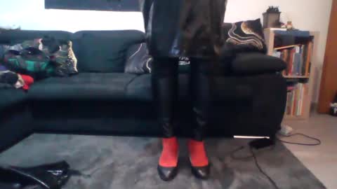slaveforgodess online show from July 23, 2026, 1:58 am