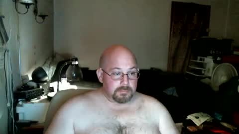 slavejim online show from February 16, 2026, 2:40 am