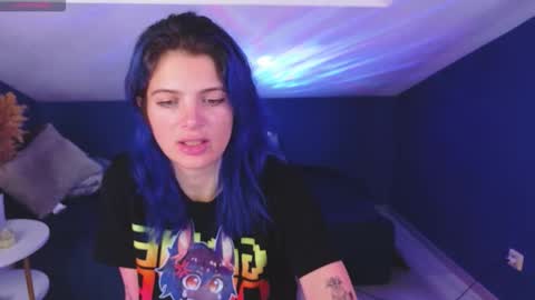Emilia online show from October 15, 2025, 9:04 pm