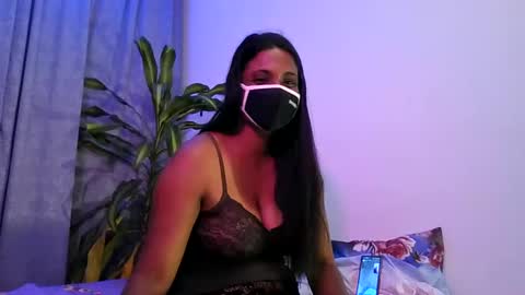 Snapshot of slcouple7 chatting on January 4, 2025, 4:12 am Slcouple online show from January 4, 2025, 4:12 am