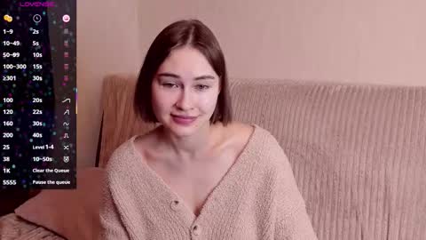 Alice online show from November 1, 2025, 5:42 am