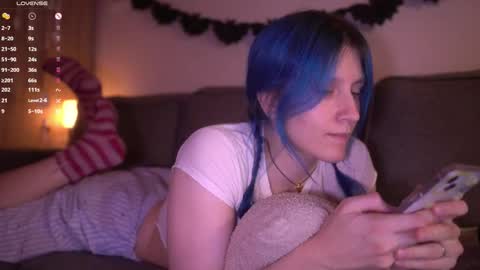 Sonya online show from October 16, 2025, 7:37 pm