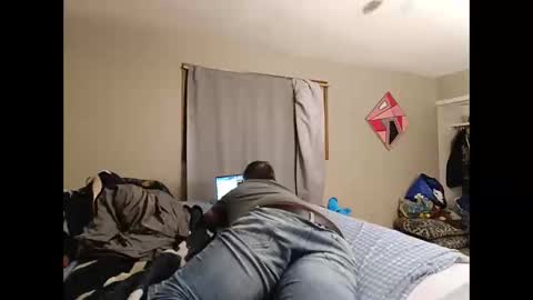 sleepwithyou online show from January 22, 2025, 7:57 am