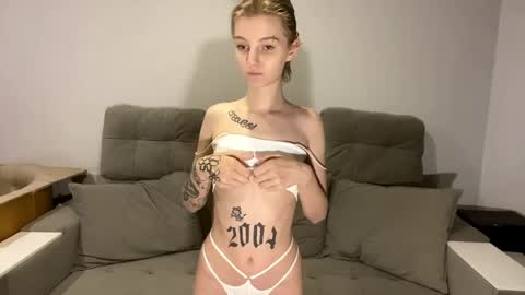 Sofia online show from May 8, 2026, 10:37 pm