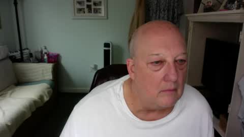 slick50000 online show from March 2, 2026, 8:04 pm