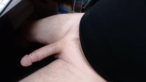 sliderguy699 online show from April 1, 2026, 1:41 pm