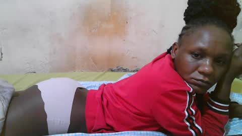 Snapshot of slim_girl3 chatting on June 30, 2026, 12:33 am slim_girl3 online show from June 30, 2026, 12:33 am