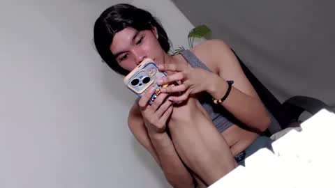 Snapshot of slim_nathalia chatting on April 25, 2026, 1:52 pm slim_nathalia online show from April 25, 2026, 1:52 pm