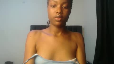 Snapshot of slim_perry chatting on February 2, 2026, 12:04 pm perry online show from February 2, 2026, 12:04 pm