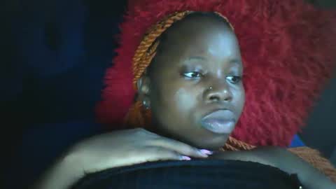 slim_petite_ebony online show from June 3, 2026, 5:29 pm