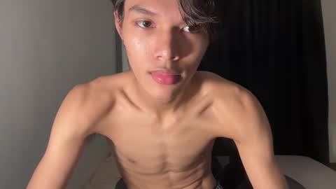 slim_sensation online show from November 14, 2025, 1:43 pm