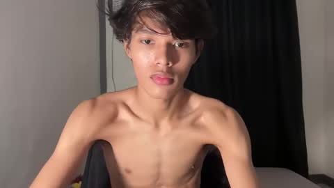 slim_sensation online show from November 17, 2025, 12:33 pm
