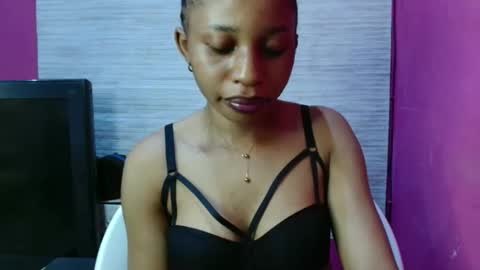 Snapshot of slimass31 chatting on May 17, 2026, 12:56 pm slimass31 online show from May 17, 2026, 12:56 pm