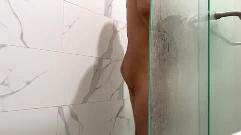 slimbuttniceguy online show from January 11, 2025, 7:05 pm