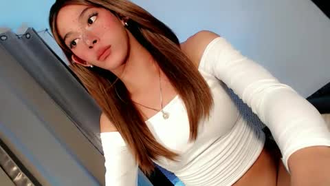 Snapshot of slimgirl_patricia chatting on April 18, 2026, 11:16 pm Pat online show from April 18, 2026, 11:16 pm