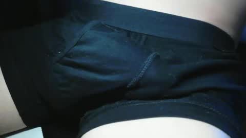 Snapshot of slimhungyvng chatting on April 7, 2026, 12:49 pm slimhungyvng online show from April 7, 2026, 12:49 pm
