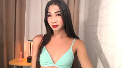 slimprettyjoira online show from July 11, 2026, 2:09 pm