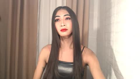 slimprettyjoira online show from July 16, 2026, 12:33 pm