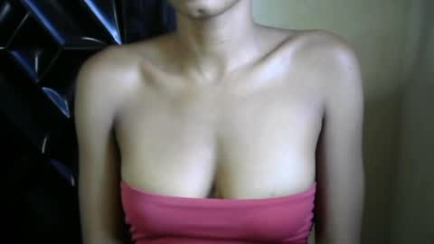 Snapshot of slimzy_hotxx chatting on May 14, 2026, 12:01 pm Grace online show from May 14, 2026, 12:01 pm
