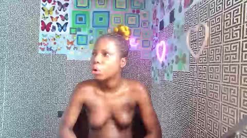 slimzyxdoll online show from February 12, 2026, 1:17 pm