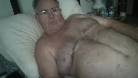 slippery_duck online show from December 14, 2024, 4:31 pm