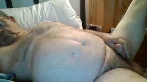 slippery_duck online show from April 29, 2026, 12:31 pm