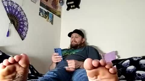 Snapshot of slobberycocklove chatting on May 18, 2026, 4:51 am Mr King Feet 69 online show from May 18, 2026, 4:51 am