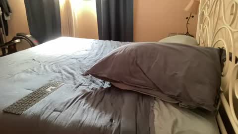slut online show from July 10, 2026, 1:36 pm