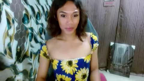 Snapshot of slutqueen_raz chatting on April 27, 2026, 4:05 pm Raz online show from April 27, 2026, 4:05 pm
