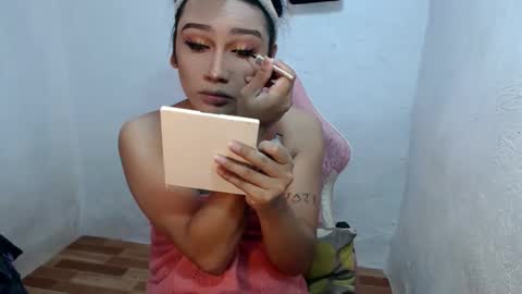 Snapshot of slutty_classyxx chatting on September 23, 2025, 9:45 am Lovie online show from September 23, 2025, 9:45 am