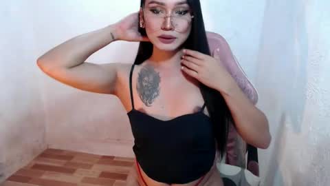 Snapshot of slutty_classyxx chatting on February 14, 2026, 6:37 pm Lovie online show from February 14, 2026, 6:37 pm