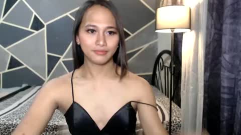 Snapshot of slutty_yesha chatting on December 23, 2024, 3:18 am Slutty yesha online show from December 23, 2024, 3:18 am