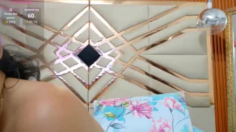 MARCELA online show from December 22, 2025, 1:08 pm