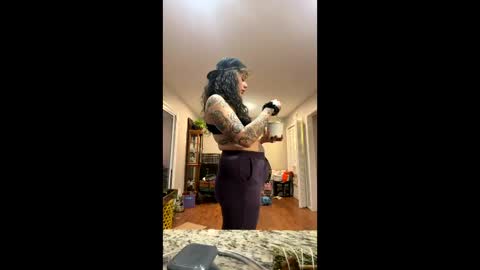 Snapshot of sluttylittlexxx chatting on March 2, 2026, 7:15 am SluttyLittleXXX online show from March 2, 2026, 7:15 am