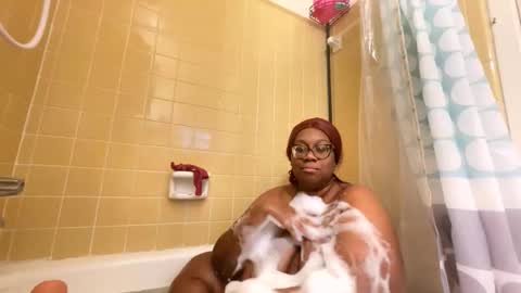 Pooh online show from February 14, 2026, 5:32 pm