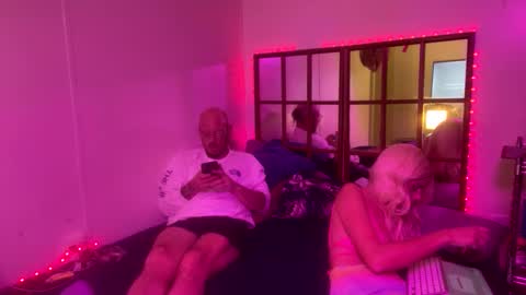 Scout online show from November 11, 2025, 3:39 am