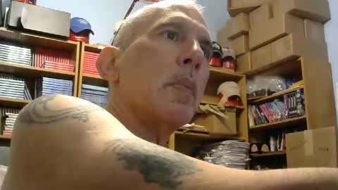Snapshot of sluttyslave81 chatting on April 27, 2026, 6:11 am sluttyslave81 online show from April 27, 2026, 6:11 am