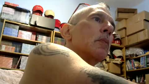 Snapshot of sluttyslave81 chatting on June 20, 2026, 7:00 am sluttyslave81 online show from June 20, 2026, 7:00 am