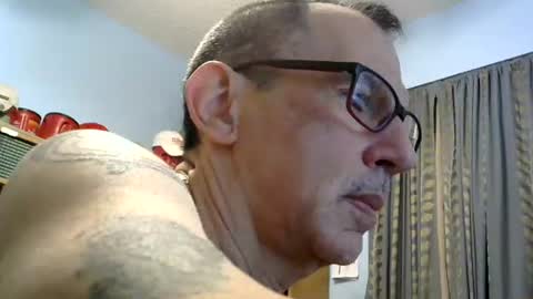 Snapshot of sluttyslave81 chatting on June 24, 2026, 6:01 am sluttyslave81 online show from June 24, 2026, 6:01 am