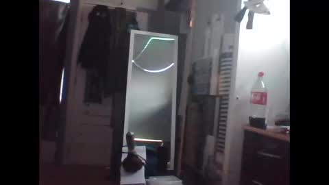 slutviki online show from December 16, 2025, 2:22 pm