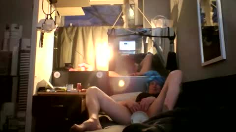 slutviki online show from April 1, 2026, 4:46 am