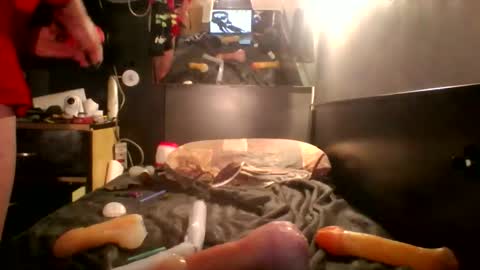 slutviki online show from June 2, 2026, 7:54 am