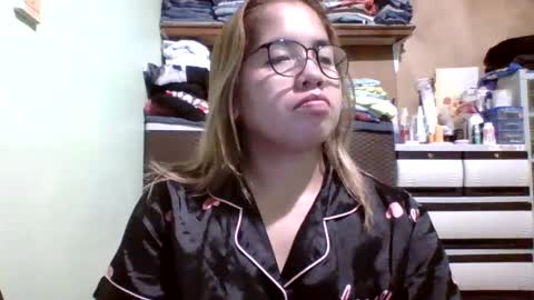 Snapshot of small_boobs59 chatting on February 3, 2025, 8:46 pm Lovewella online show from February 3, 2025, 8:46 pm