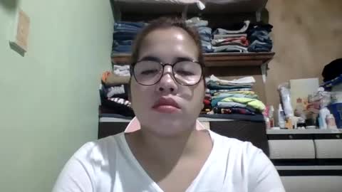 Snapshot of small_boobs59 chatting on February 6, 2025, 9:53 am Lovewella online show from February 6, 2025, 9:53 am