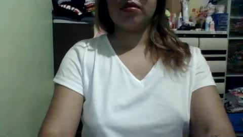 Snapshot of small_boobs59 chatting on February 6, 2025, 6:56 pm Lovewella online show from February 6, 2025, 6:56 pm