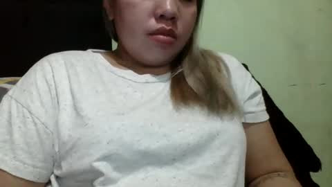 Snapshot of small_boobs59 chatting on February 23, 2025, 11:00 am Lovewella online show from February 23, 2025, 11:00 am