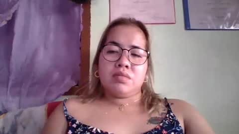 Snapshot of small_boobs59 chatting on September 21, 2025, 6:59 am Lovewella online show from September 21, 2025, 6:59 am