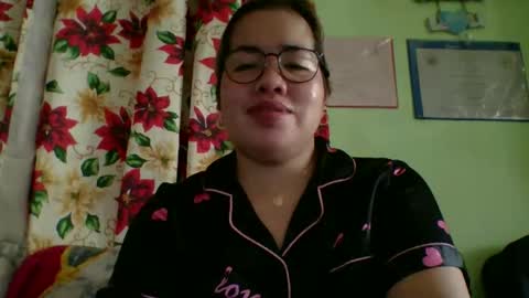 Lovewella online show from November 16, 2025, 3:34 am