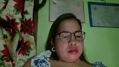 Lovewella online show from December 2, 2025, 9:14 am